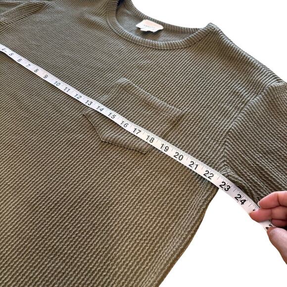 Andree By Unit Over Sized All Day Appeal Top Medium Sage Olive front Pocket - Picture 7 of 12